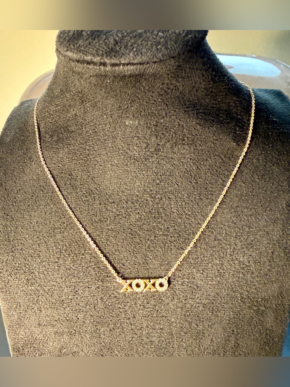 Delicate Stella & Dot Gold Tone XOXO Necklace